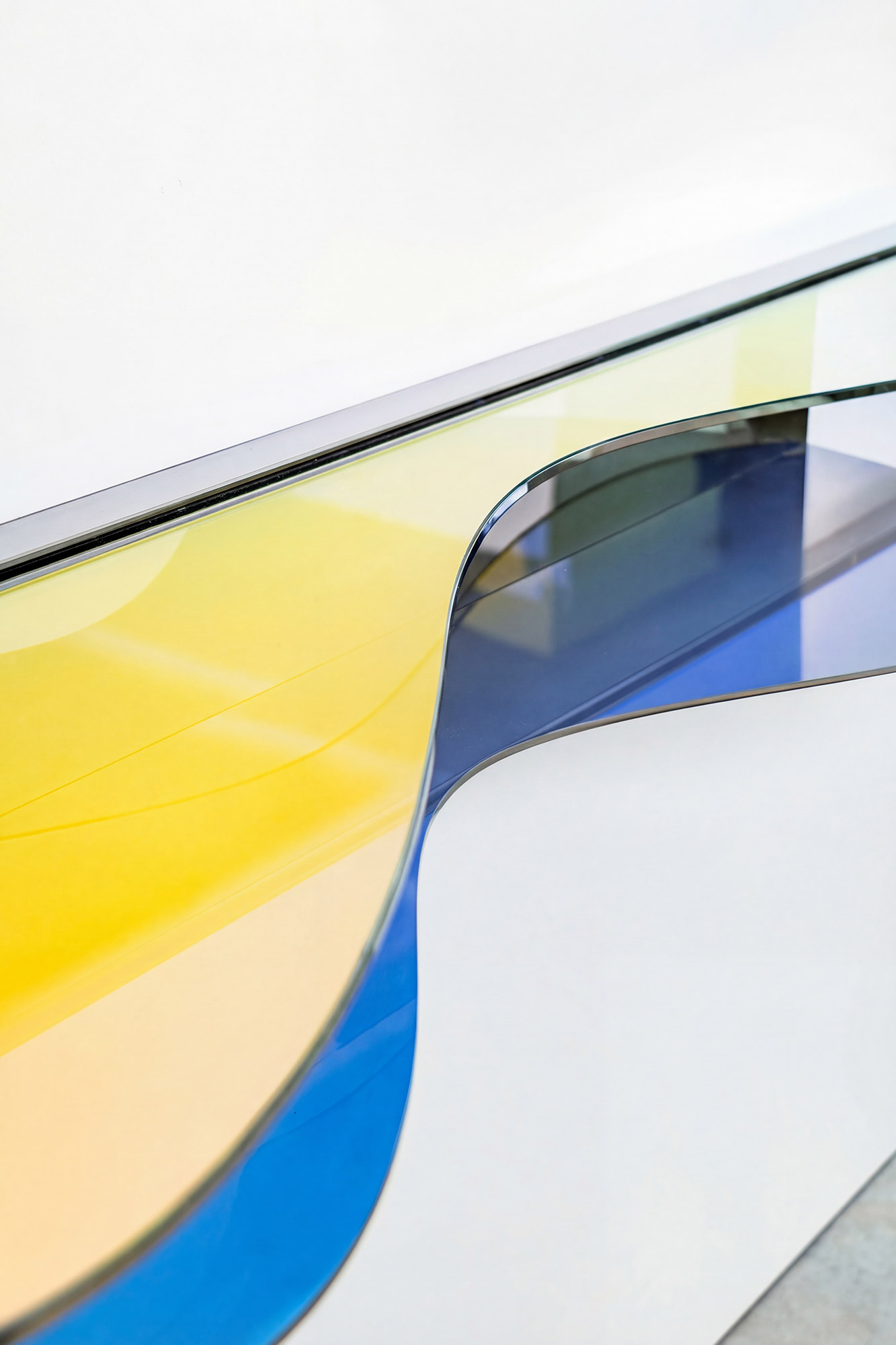 05-odalik-console-c02-reflection-detail