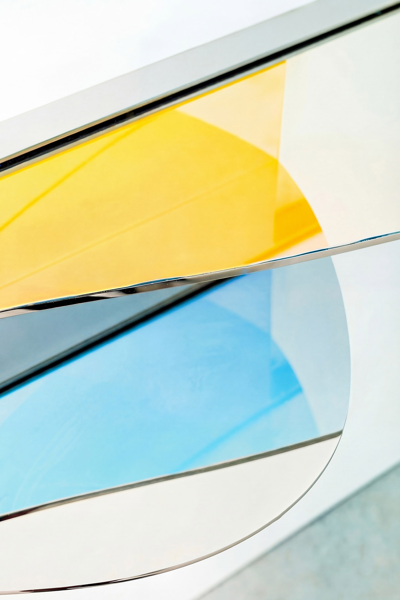 06-odalik-console-c02-glass-detail